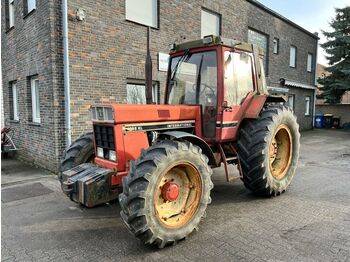 Farm tractor Case IHC International 1056 LX: picture 1