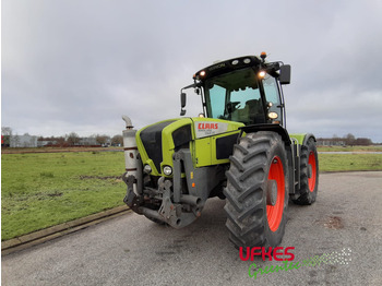 Farm tractor CLAAS Xerion 3300