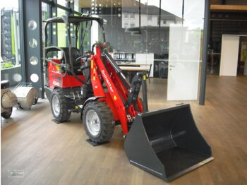 Schäffer 2028 - Compact loader