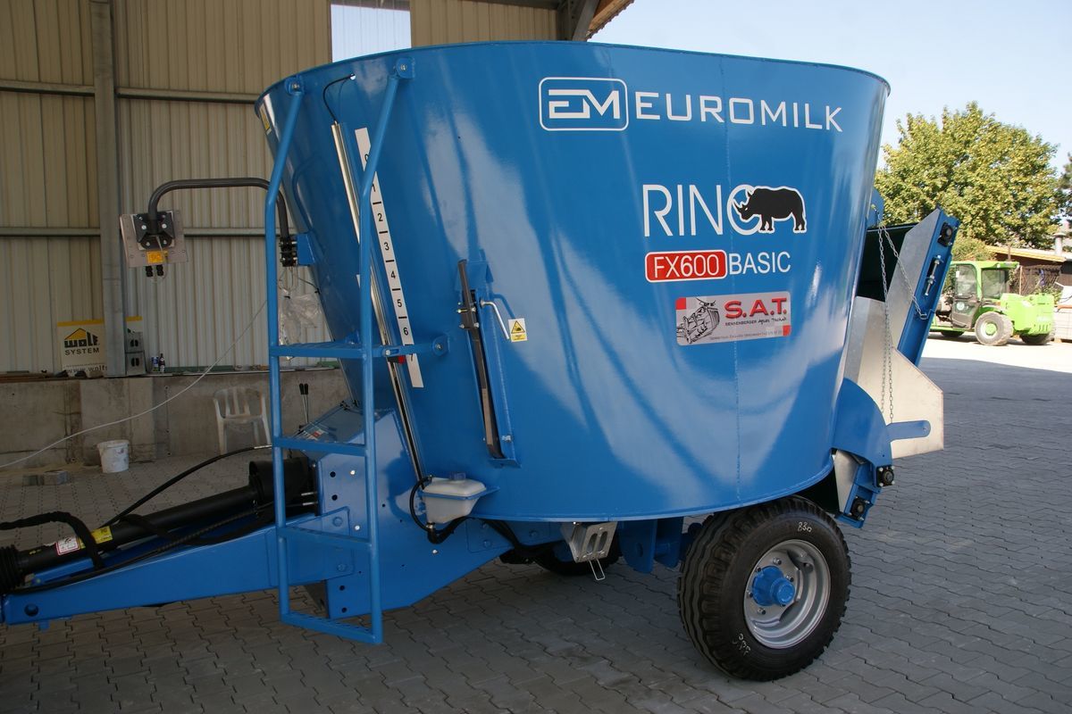 New Forage mixer wagon Euromilk FX 600- Basic-NEUMASCHINE: picture 16