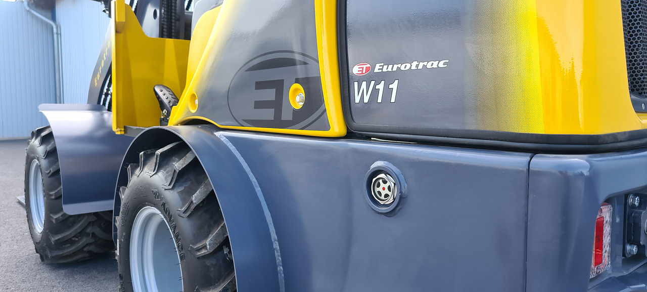 New Compact loader Eurotrac W11 Radlader Hoflader: picture 3