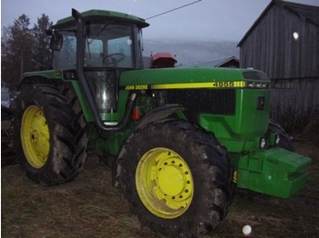 John Deere 4955 - Farm tractor