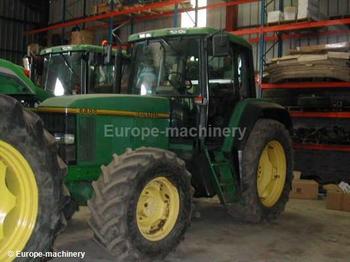 John Deere 6800 DT - Farm tractor