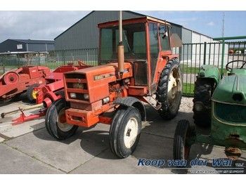 Renault 651 - Farm tractor