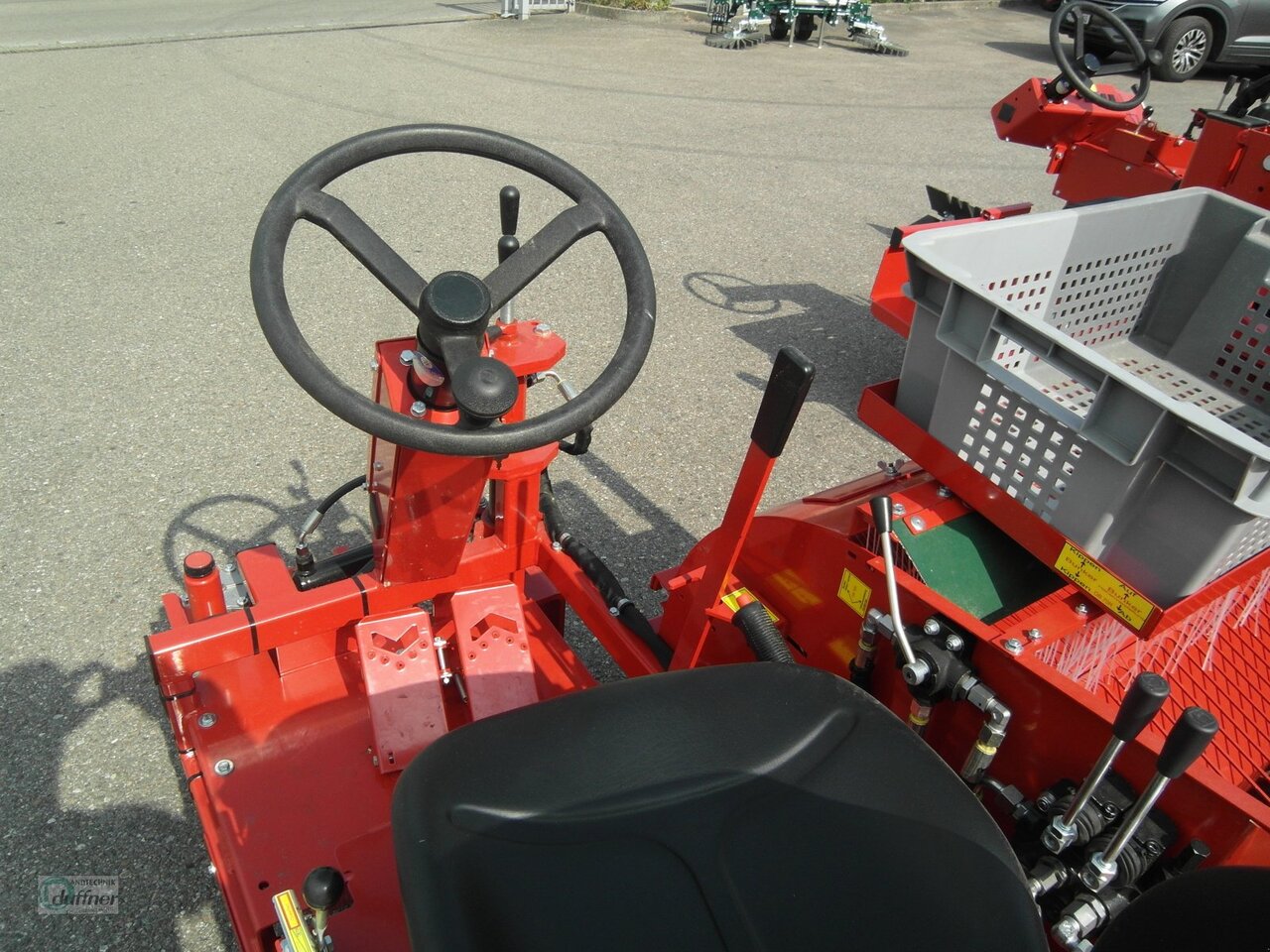 New Harvester Feucht OB 70 R: picture 4