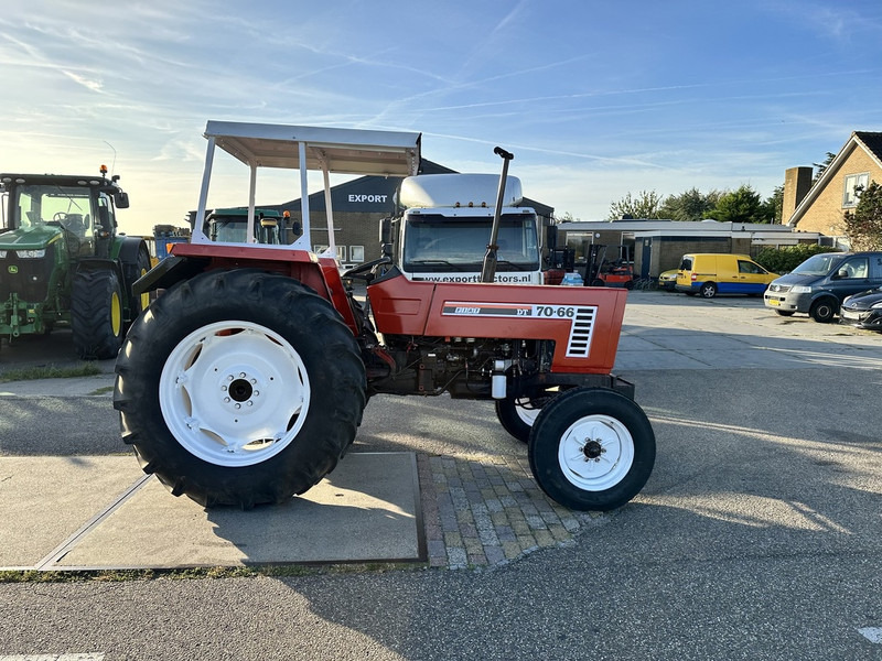 Farm tractor Fiat 70-66: picture 3