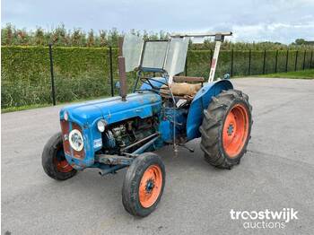 Farm tractor Ford Dexta: picture 1