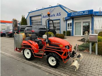 Compact tractor Goldoni Boxter 25 Streuer Spritze Niko: picture 1