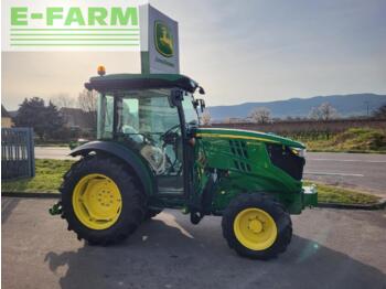 Farm tractor John Deere 5075gn: picture 1