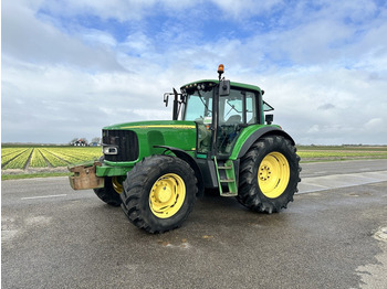 Farm tractor JOHN DEERE 6520
