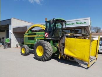 Forage harvester John Deere 6850: picture 1