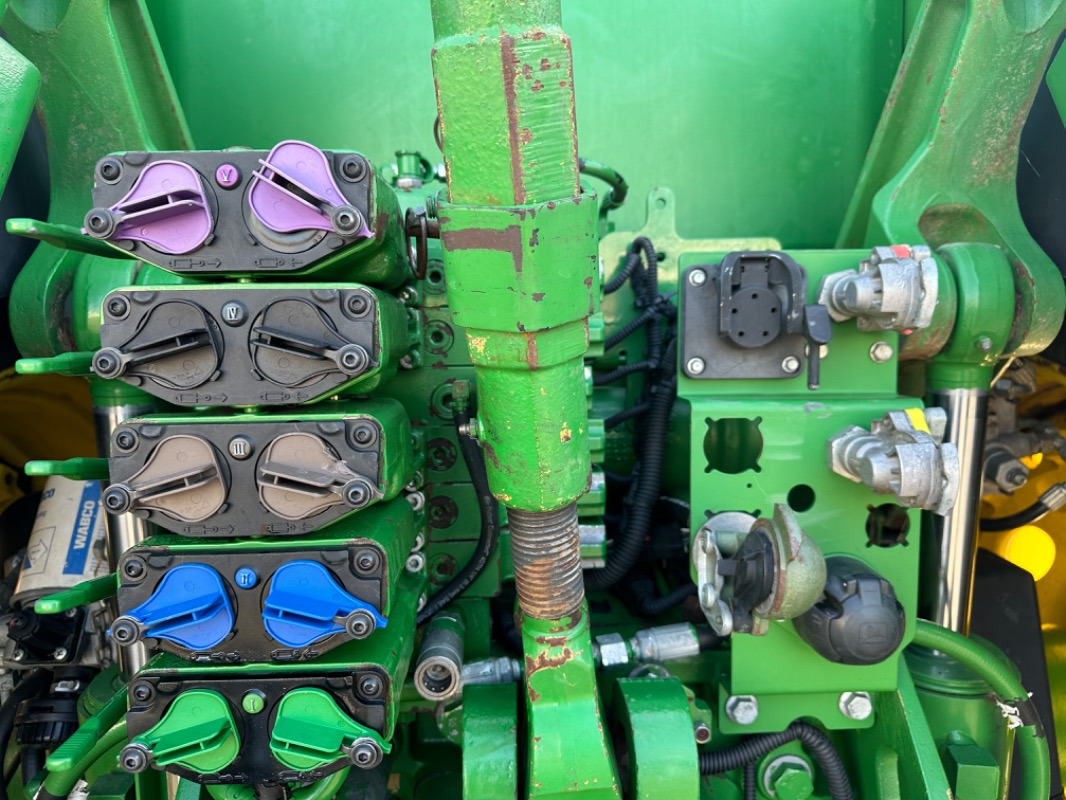 Farm tractor John Deere 7290R #E23-Transmission#: picture 9