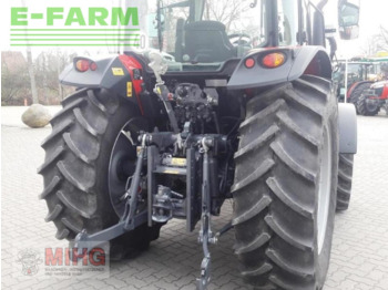 Farm tractor Massey Ferguson 5711 m dyna 4 - frontlader: picture 5