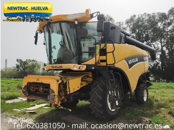 Combine harvester NEW HOLLAND CX 740: picture 1