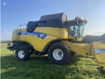 New Holland CX8090 - Combine harvester: picture 3