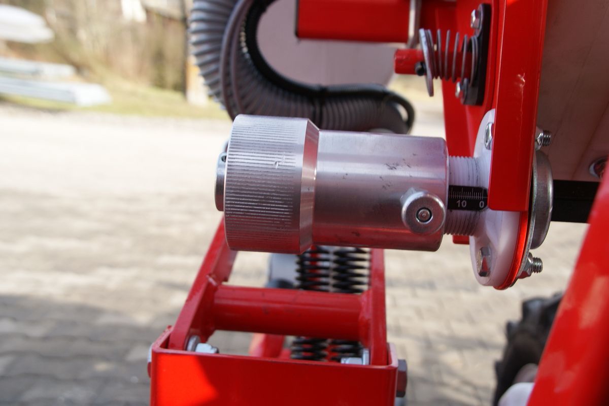 New Precision sowing machine Ozdoken VPHE-DGP-4 Einzelkornsämaschine NEU: picture 17