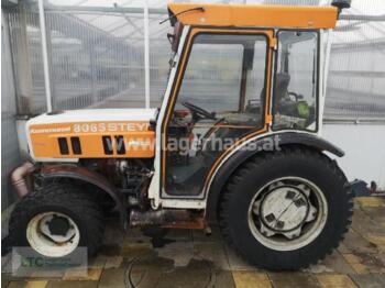 Farm tractor Steyr 8065: picture 1