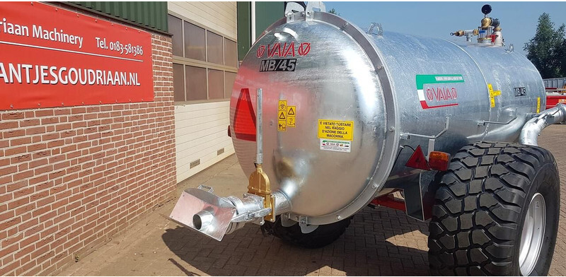 New Slurry tanker Vaia MB 45 Water tank: picture 3