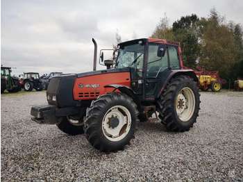 Farm tractor Valmet 8100: picture 1