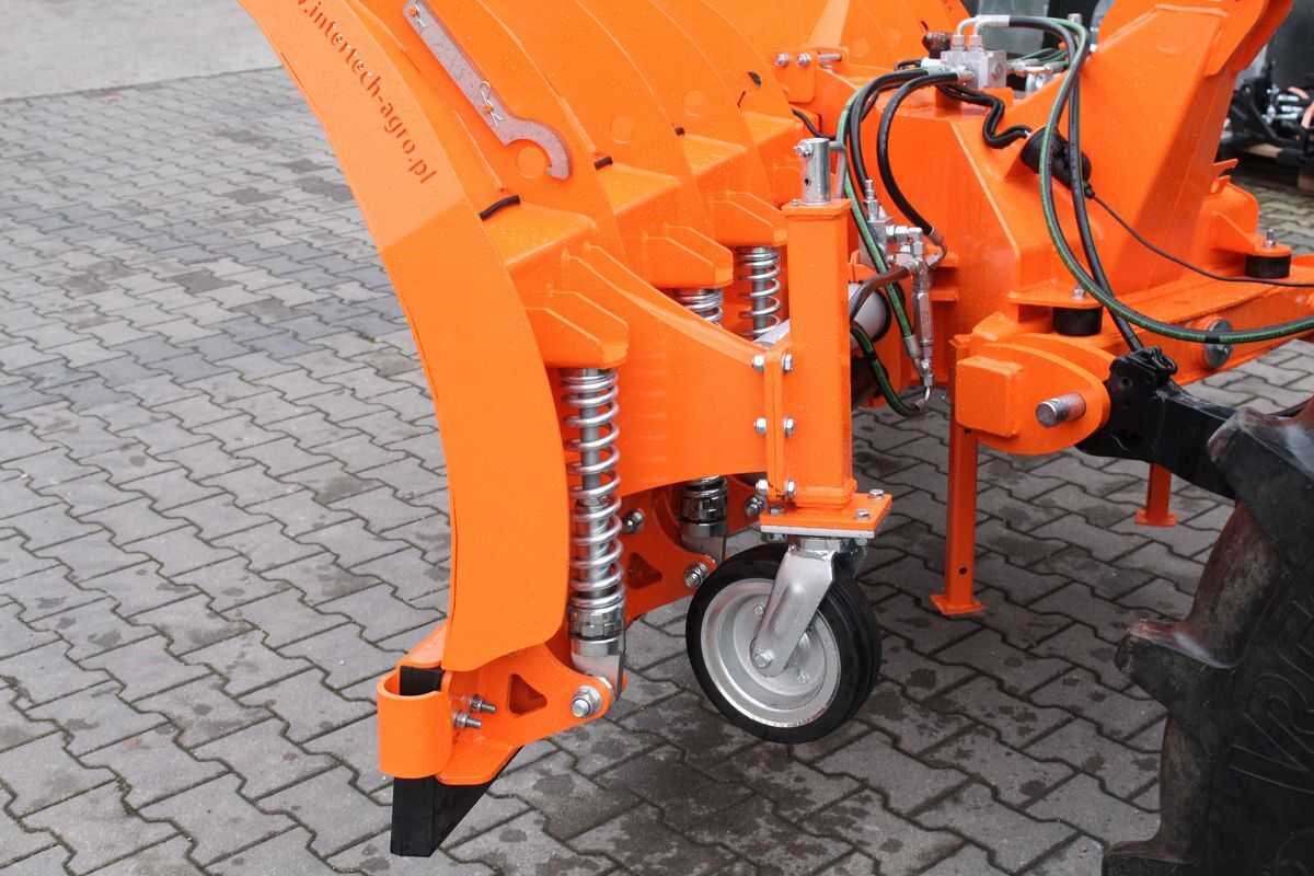 New Snow plough for Municipal/ Special vehicle InterTech Varioschneepflug Heavy Duty 320cm: picture 6