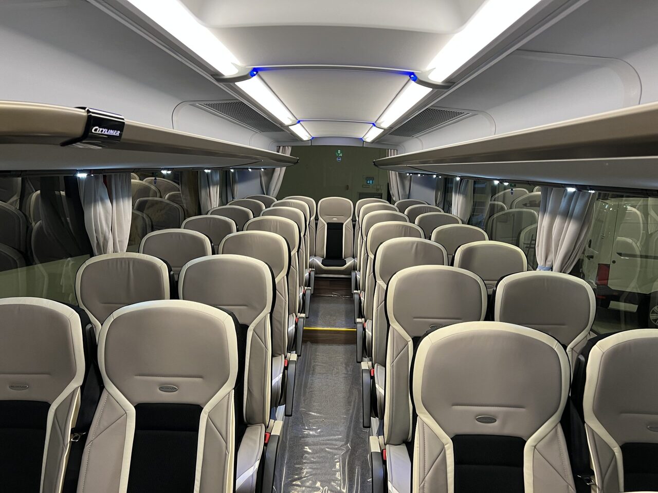 Coach Neoplan Cityliner P15 Euro 6E V.I.P / Exclusive Class (Gräddfärgad skinnklädsel): picture 26