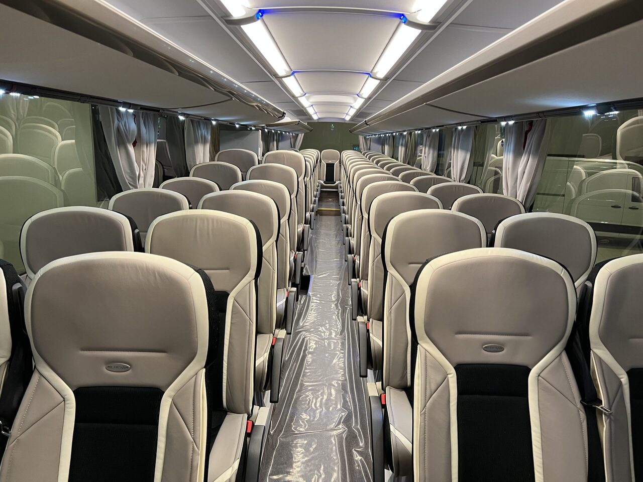Coach Neoplan Cityliner P15 Euro 6E V.I.P / Exclusive Class (Gräddfärgad skinnklädsel): picture 21