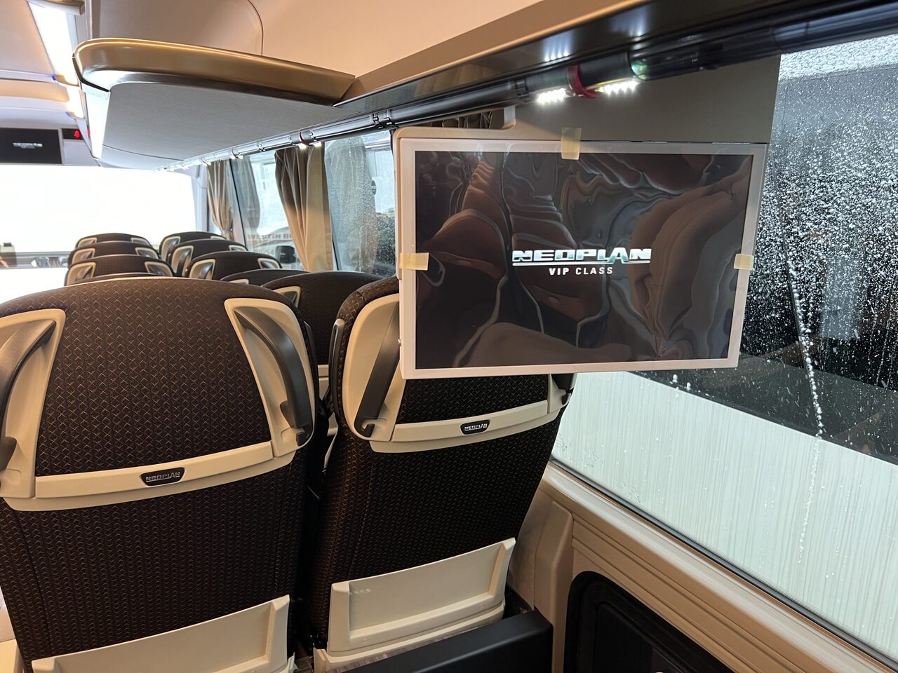 Coach Neoplan Cityliner P15 Euro 6E V.I.P Exclusive Class (svart / brons färgad skinnklädsel): picture 22