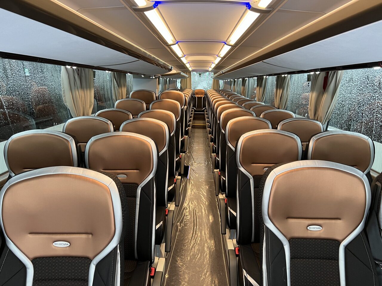 Coach Neoplan Cityliner P15 Euro 6E V.I.P Exclusive Class (svart / brons färgad skinnklädsel): picture 21