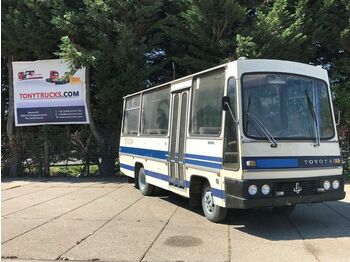 Coach Toyota DYNA 250 4X2 20 Person bus ONLY FOR AFRICA: picture 1