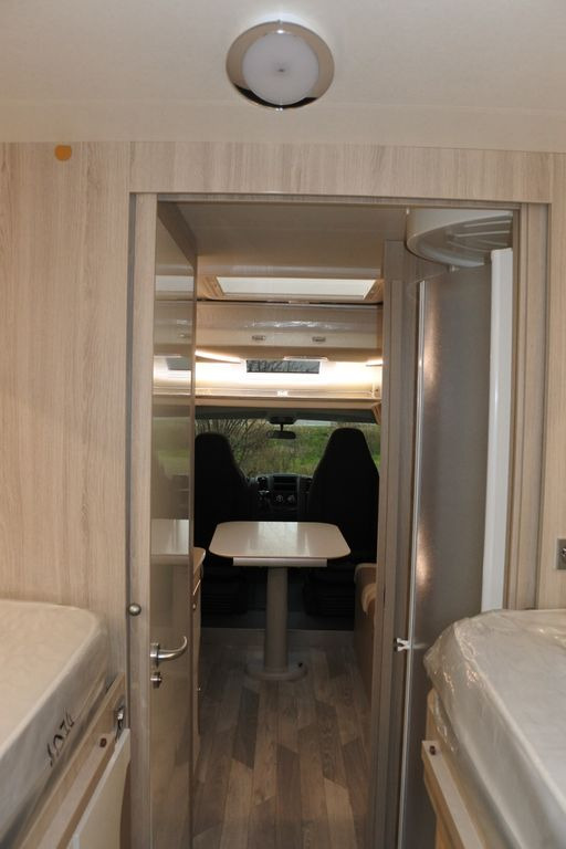 New Semi-integrated motorhome Ilusion XMK 740 FF Chassis + Elegance - Pak., Markise: picture 9