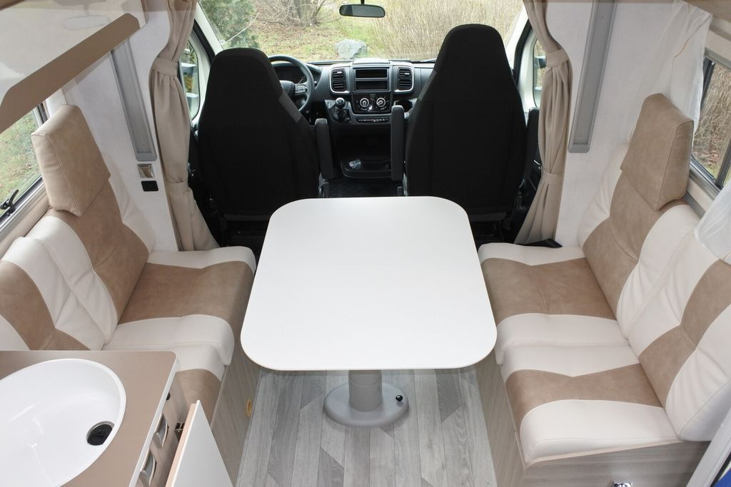 New Semi-integrated motorhome Ilusion XMK 740 FF Chassis + Elegance - Pak., Markise: picture 5