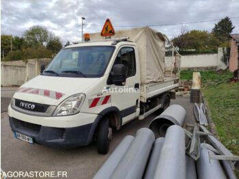 Curtain side van IVECO 35C13: picture 1