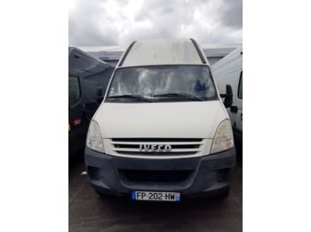 Panel van IVECO 65C18: picture 1