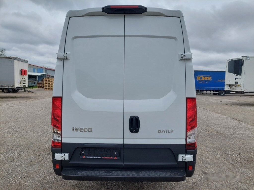 IVECO Daily 35S16V 4x2 leasing IVECO Daily 35S16V 4x2: picture 5