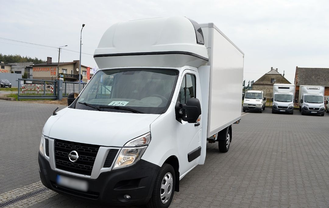 Nissan NV400 Container, Hen House, Registered leasing Nissan NV400 Container, Hen House, Registered: picture 1