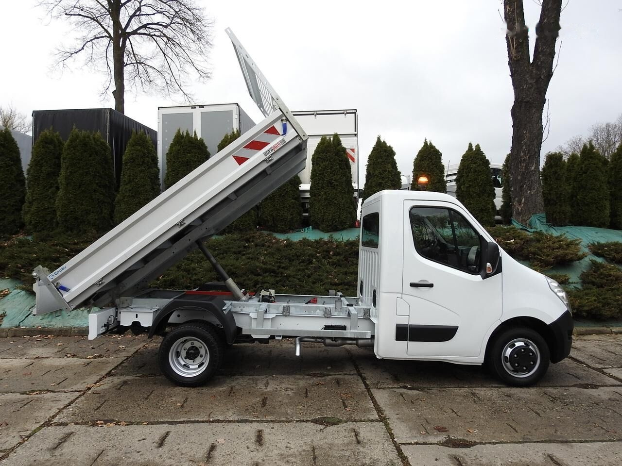 Renault Master Tipper leasing Renault Master Tipper: picture 4