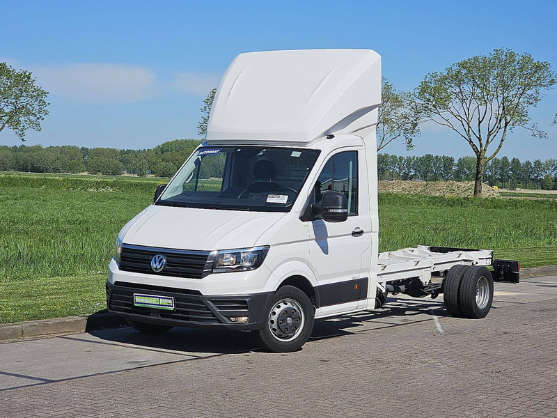Commercial vehicle Volkswagen Crafter 50 2.0 tdi: picture 3