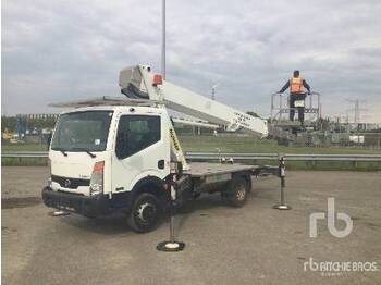 Truck mounted aerial platform 2013 Palfinger P260B on: picture 1