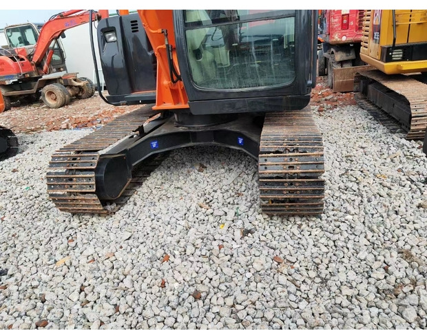 Crawler excavator 2020 Hitachi ZX70: picture 8