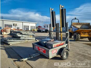 Construction equipment 2 Way Traffic Light System, Single Axle Trailer: picture 1