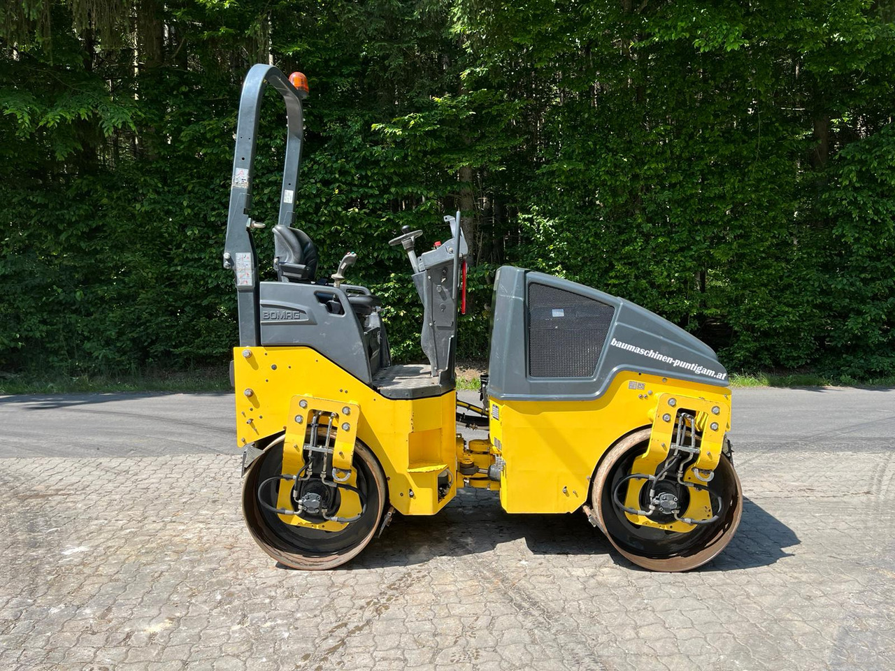 Roller BOMAG BW 120 AD-5: picture 2