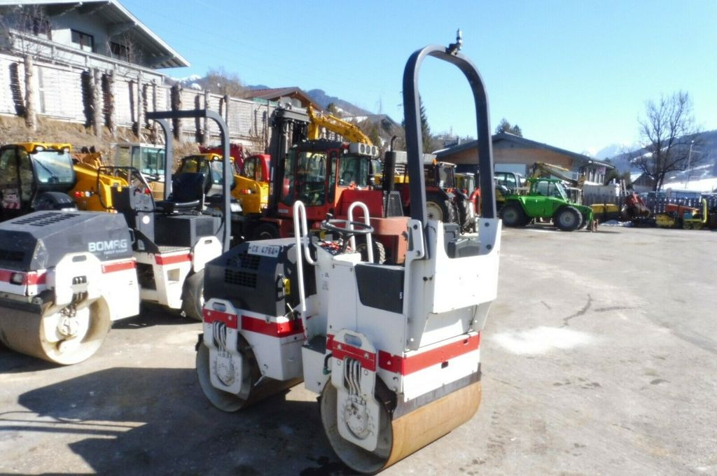 Roller BOMAG BW 90 AD2: picture 4