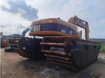 Amphibious excavator CATERPILLAR 320C: picture 1