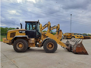 Cat 938M (with round steer) - Wheel loader: picture 5