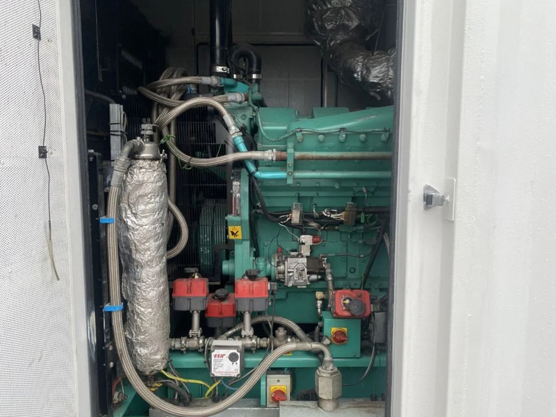 Generator set Cummins KTA 50 GS8 Stamford 1675 kVA Silent generatorset in 40 ft container as New !: picture 4