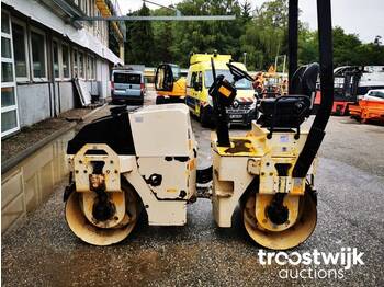 Road roller Dynapac CC122: picture 1