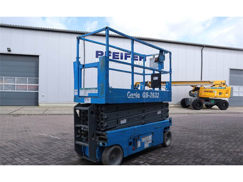 Genie GS2632 Electric, Working Height 10m, 227kg Capacit  - Scissor lift: picture 2