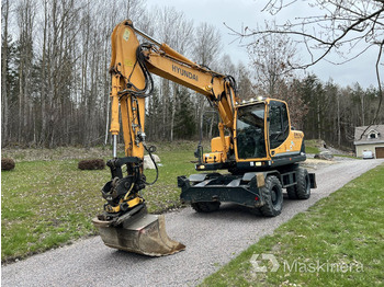 Wheel excavator HYUNDAI