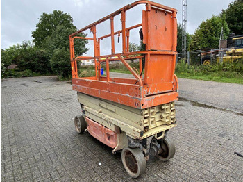 Scissor lift JLG