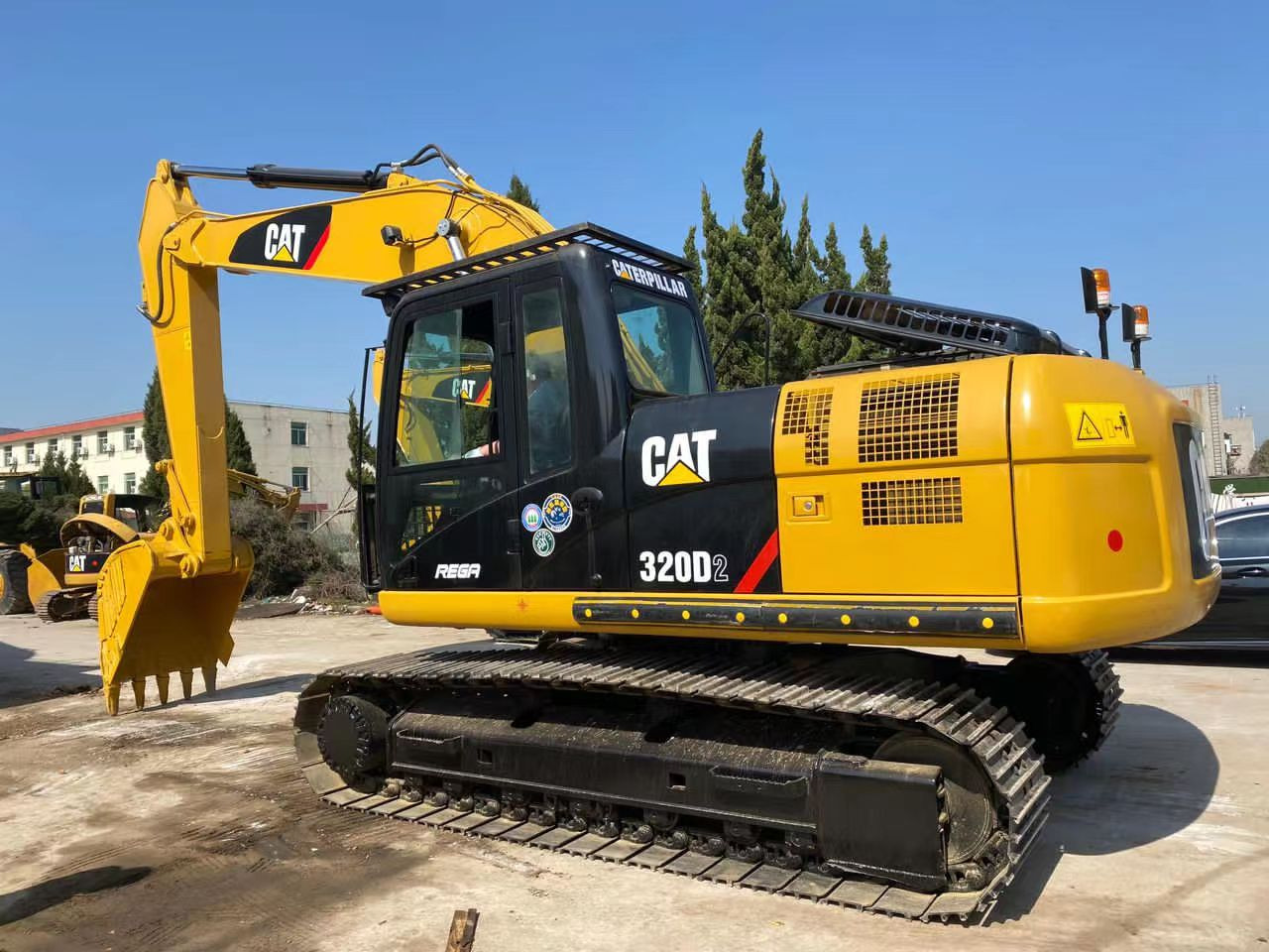 Crawler excavator Japan made original Good condition CATERPILLAR 320DL 20 ton construction machinerymodels on sale welcome to inquire: picture 4
